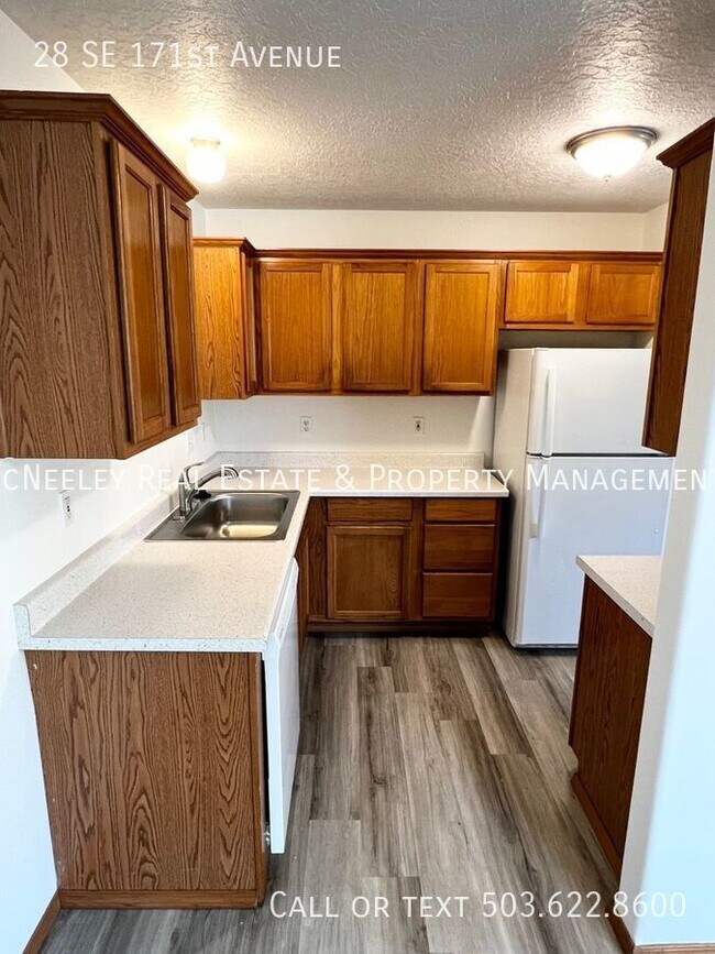 Building Photo - Nice 3 Bedroom Home