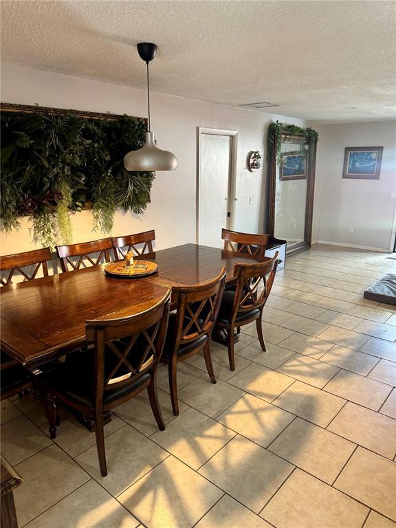 Building Photo - 2379 Flamingo Way