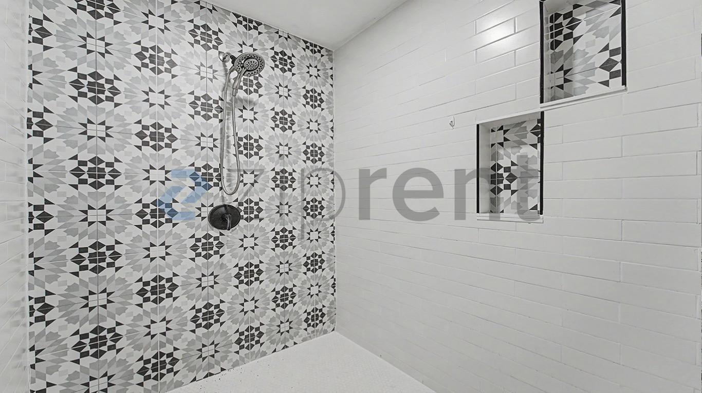 Building Photo - Unit