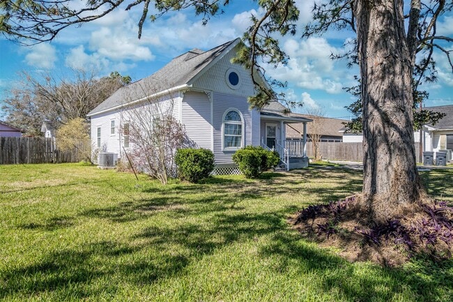 Building Photo - 3525 Bridgette Ln