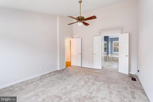 Building Photo - 15385 Bevanwood Dr