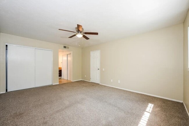 Building Photo - 23904 Rotunda Rd