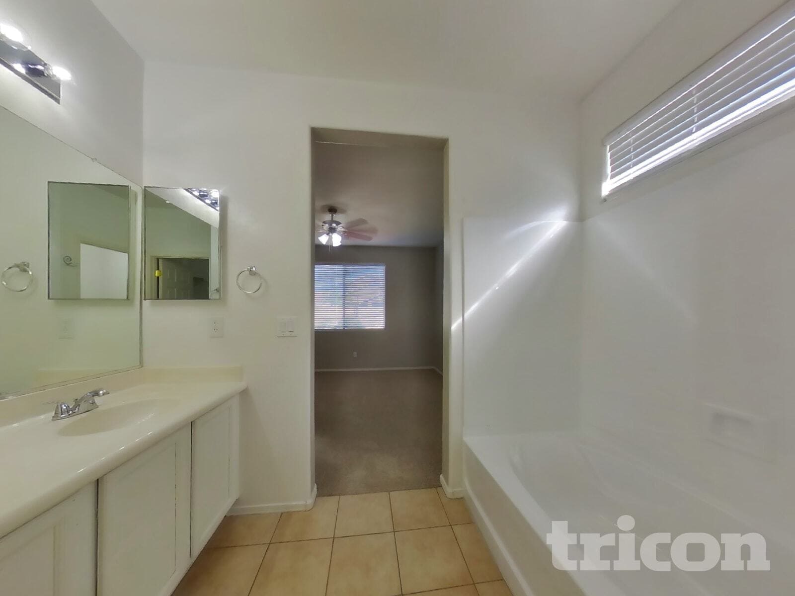 Building Photo - 39815 N Bridlewood Way