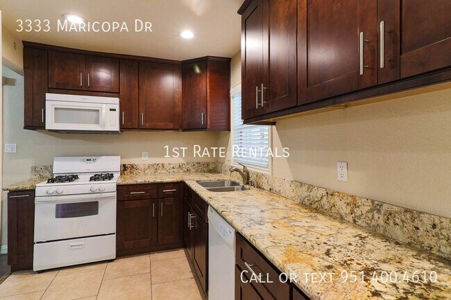 Building Photo - 3333 Maricopa Dr