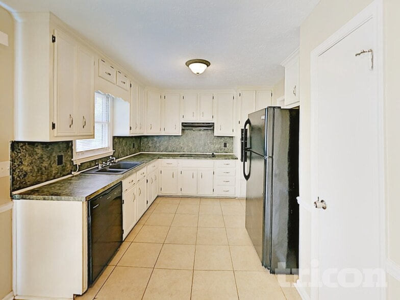 Building Photo - 2515 Ramblewood Ct