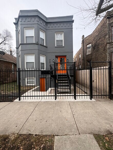 Building Photo - 7414 S Maryland Ave