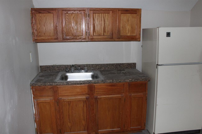 Building Photo - 3064 Seymour Ave