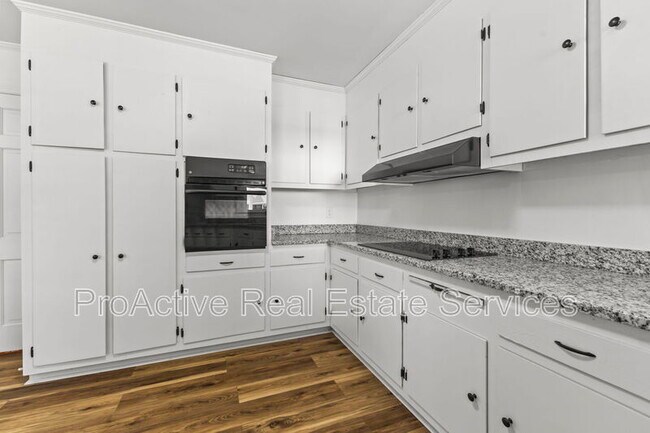 Building Photo - 1155 Melvin Dr