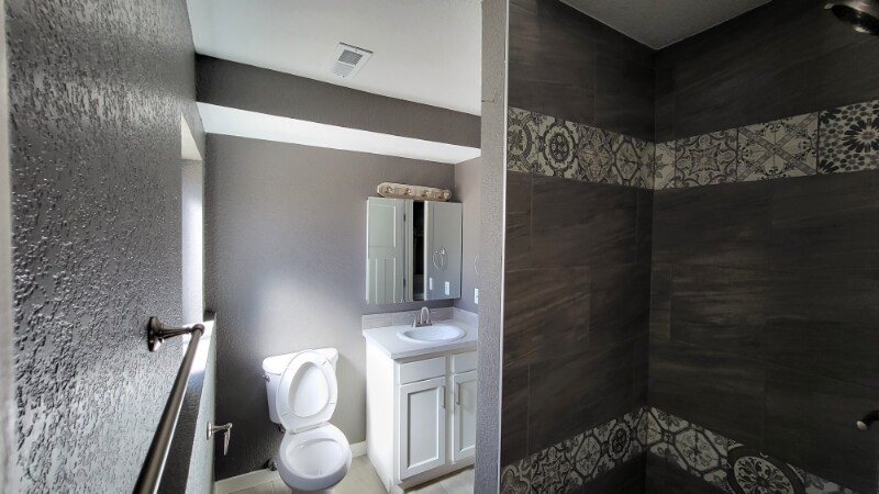 Building Photo - 3330 Foxridge Dr