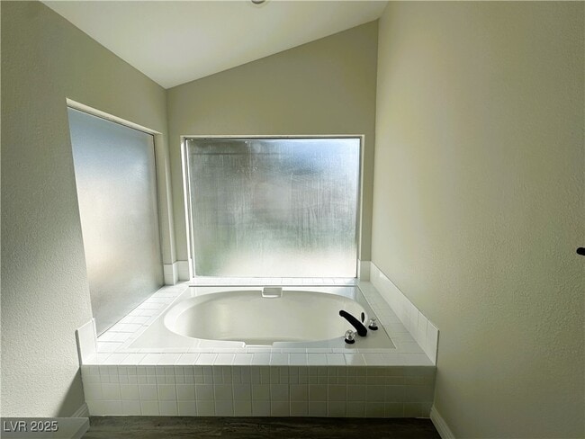 Building Photo - 312 Modesto St