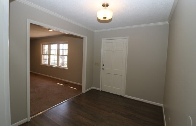 Building Photo - Large Family Home Pell City, AL
