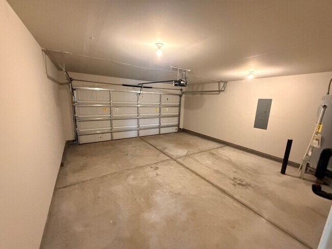 Building Photo - 508 Elmwood Pond Ct