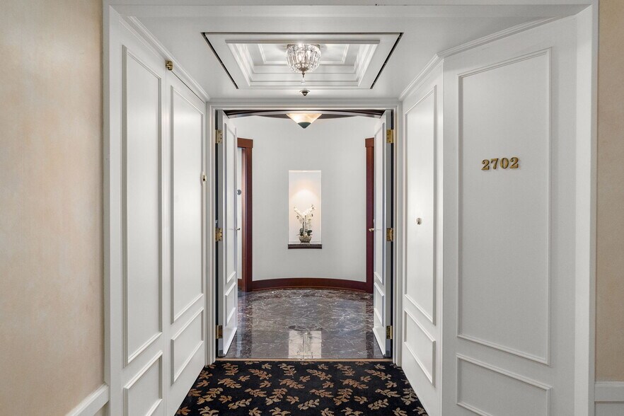 Building Photo - 1414 SW 3rd Ave