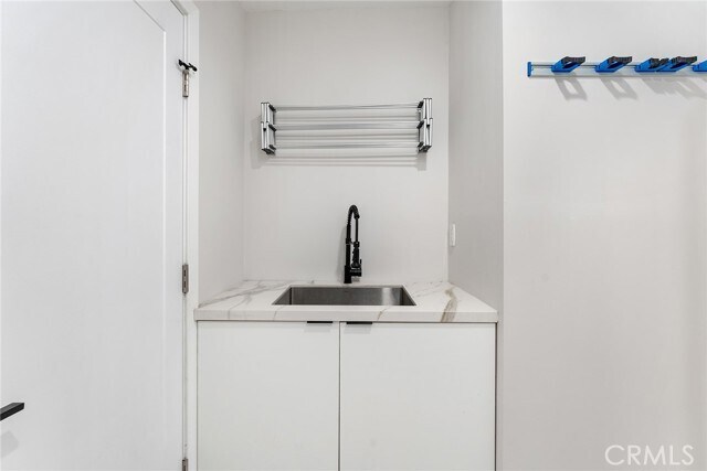 Building Photo - 18110 Bromley St