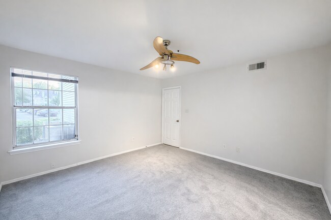 Building Photo - 4410 Lord Loudoun Ct