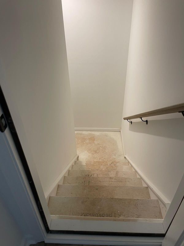 Building Photo - 632 Gilles Ln