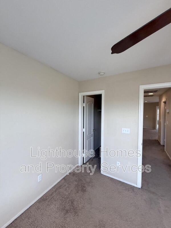 Building Photo - 9118 Wine Cellar Ave