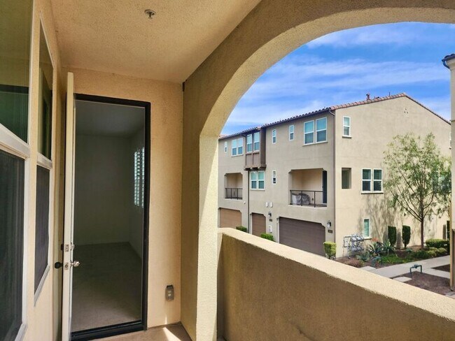 Building Photo - 2415 Tapestry Wy