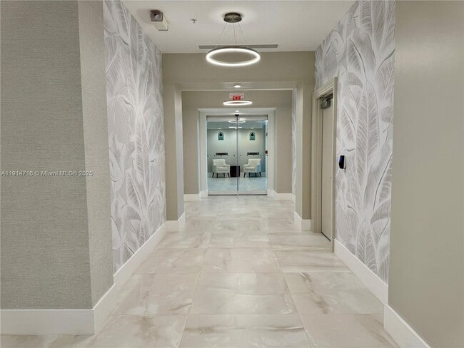 Building Photo - 3001 S Ocean Dr