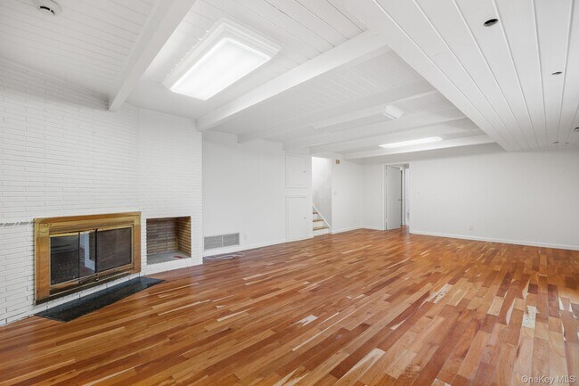 Building Photo - 372 Heathcote Rd