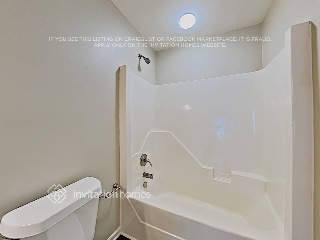 Building Photo - 15014 Ashlight Dr