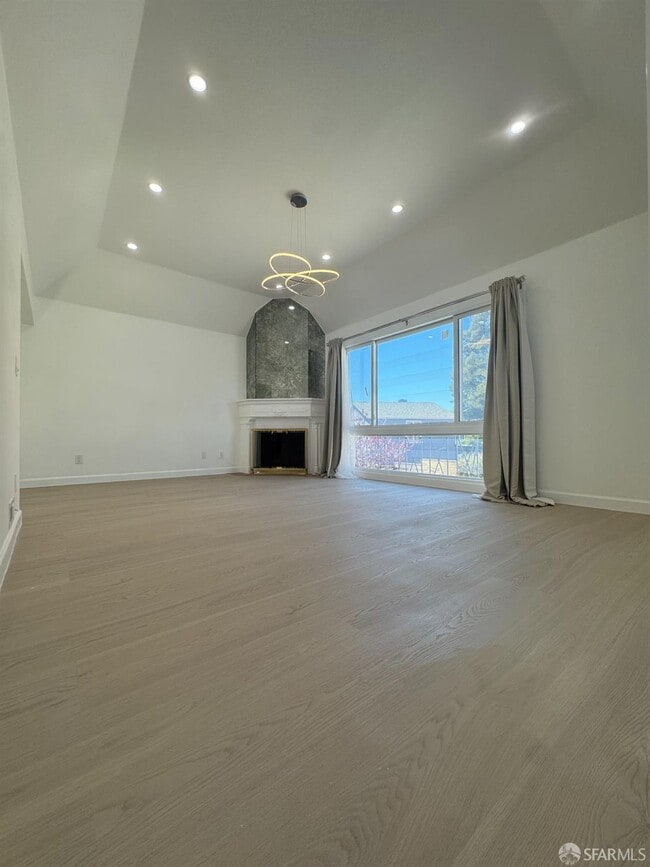 Building Photo - 21 Rio Ct