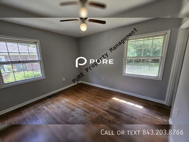 Building Photo - 364 Holly Ave