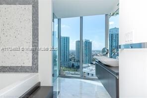 Building Photo - 200 Biscayne Boulevard Way