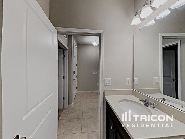 Building Photo - 180 Bella Verano Way
