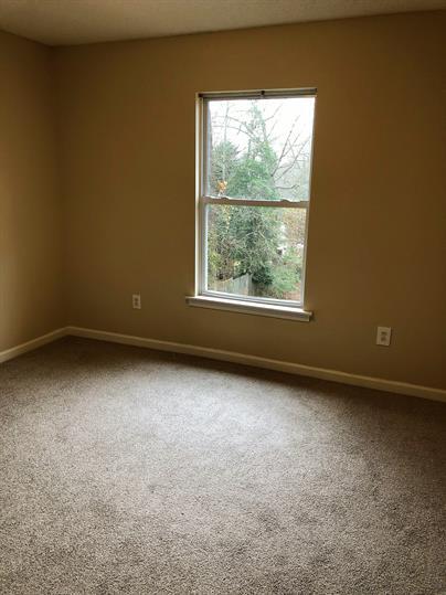 Building Photo - 700 Simpson Rd