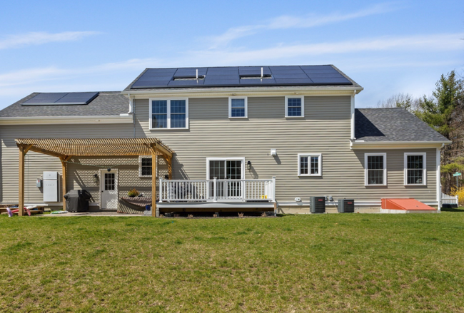 Building Photo - 2 Genevieve Ln