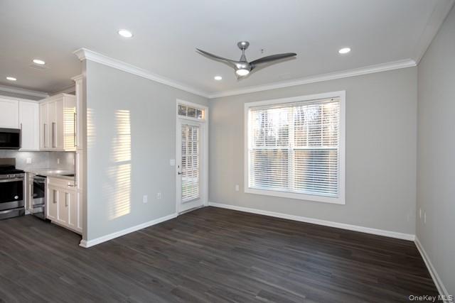 Building Photo - 718 Charles Pond Dr