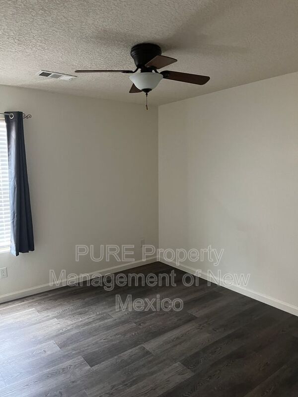Building Photo - 3316 Prairie Ridge St SW