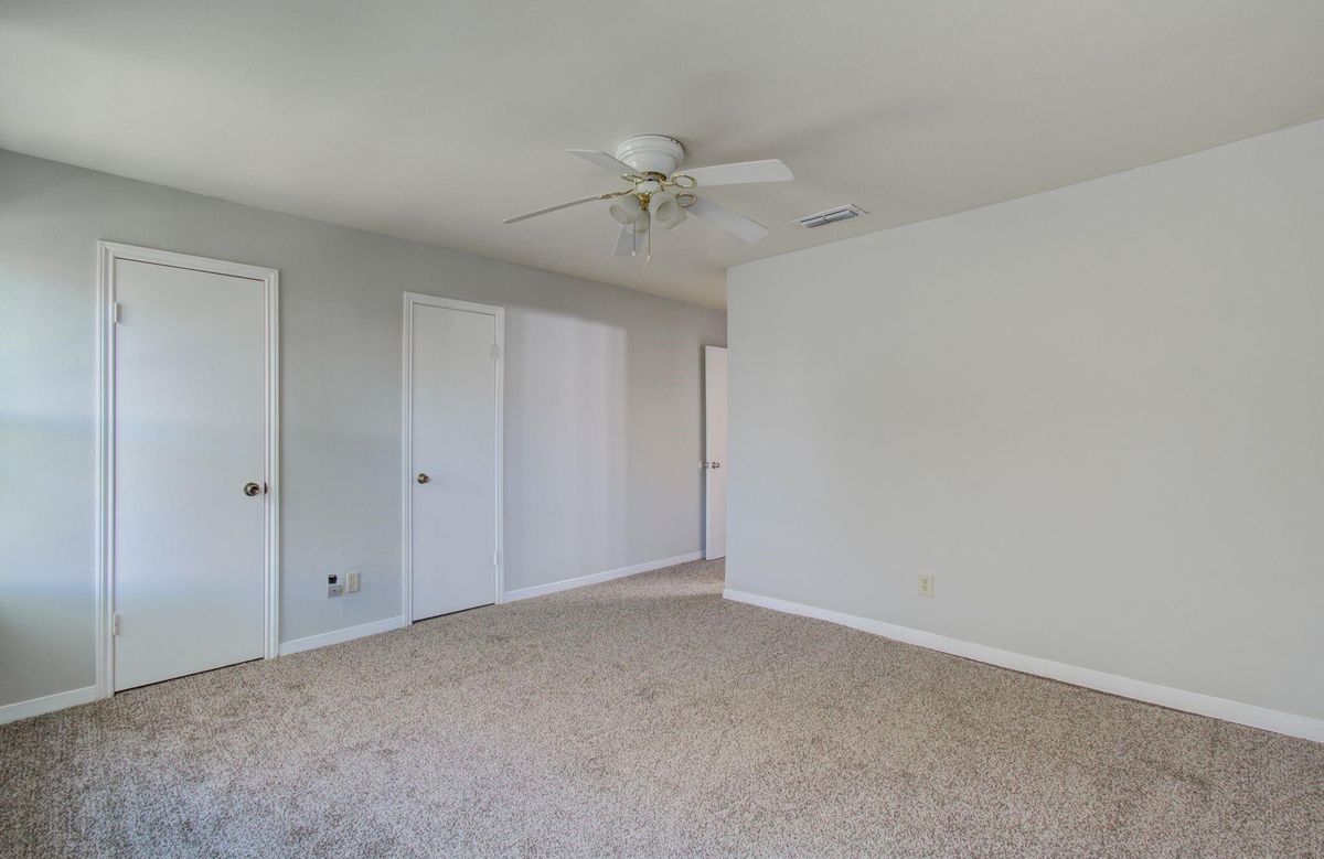 Building Photo - 9495 Fondren Rd