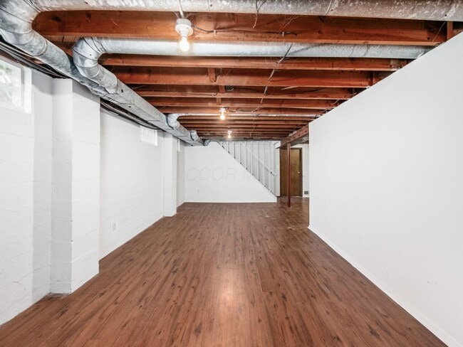 Building Photo - 2475 Swansea Rd