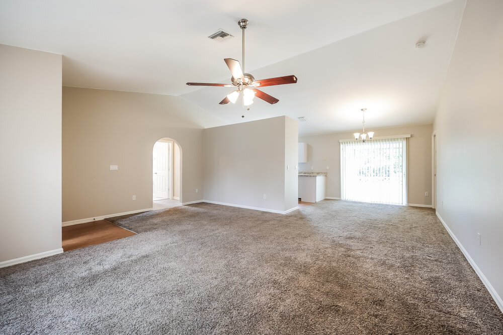 Building Photo - 15585 Spring Line Ln