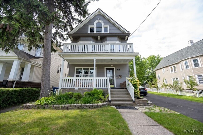 Building Photo - 933 Tifft St