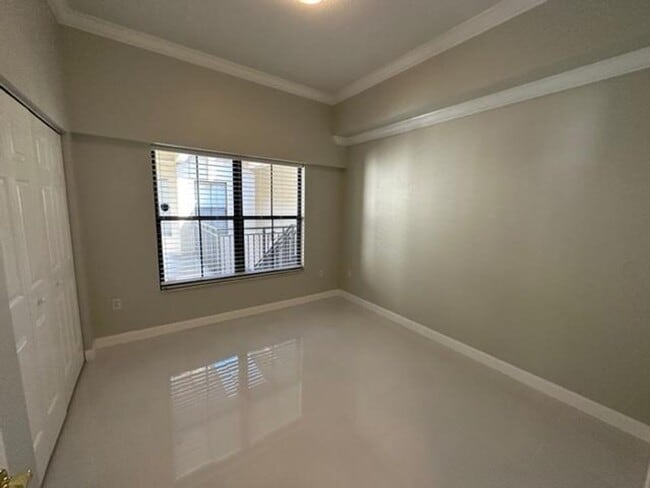 Building Photo - Iconic 2 story corner condo at the Terraces of Celebration. Completely renovated 2 Bedroom, 2 Bat...