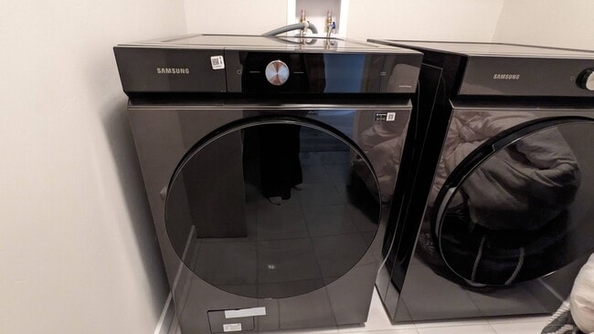 Building Photo - 8260 Nat Love Dr