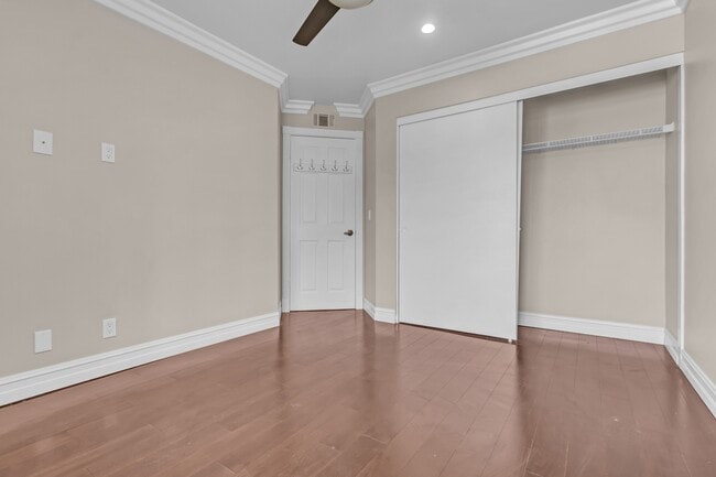 Building Photo - 138 Mayfair