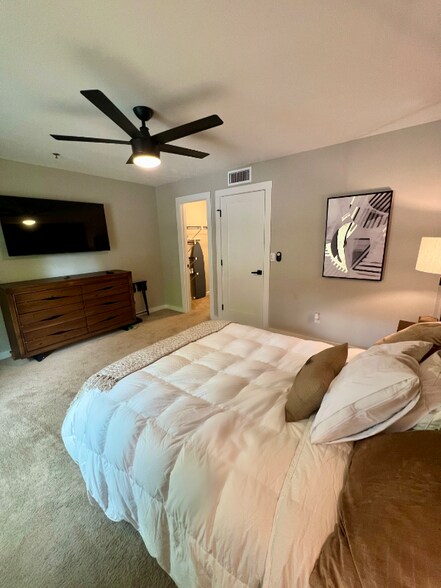 Building Photo - 4568 Vinings Central Trace SE