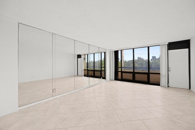 Building Photo - 1401 S Federal Hwy