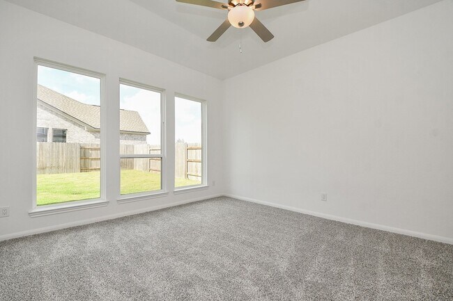 Building Photo - 7207 Prairie Heights Drive