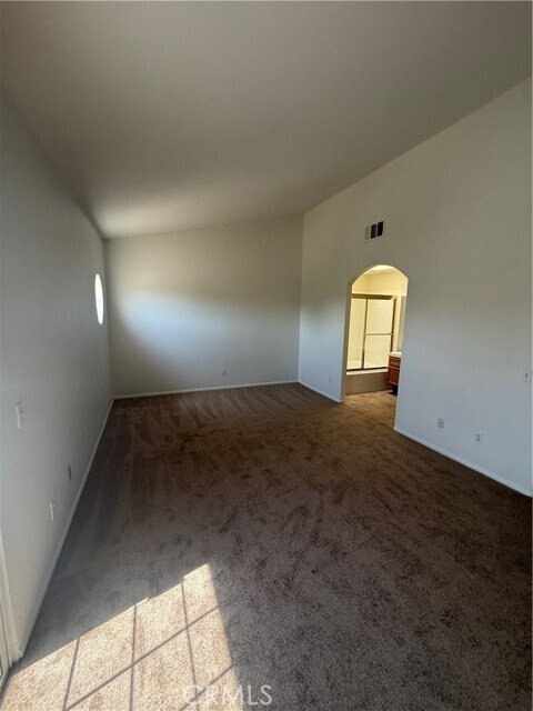 Building Photo - 118 Amber Oaks Ln