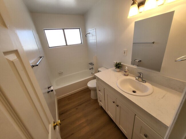 Building Photo - 3351 E Andy St