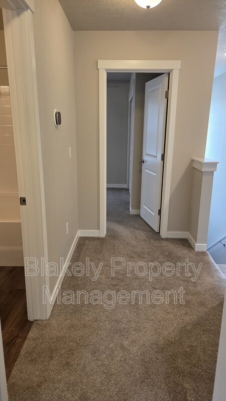 Building Photo - 5929 S Boddington Ln