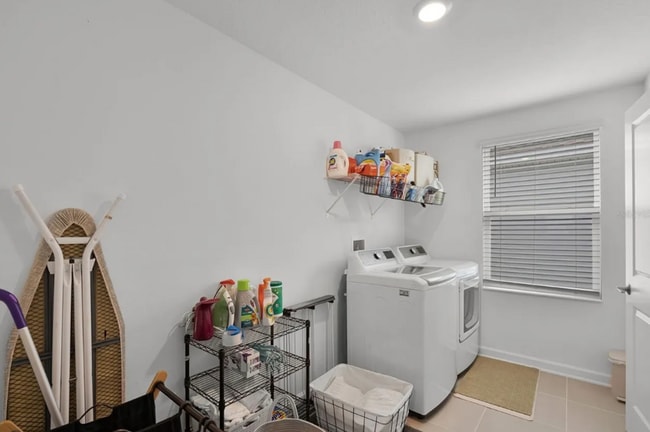 Building Photo - 11791 Language Wy