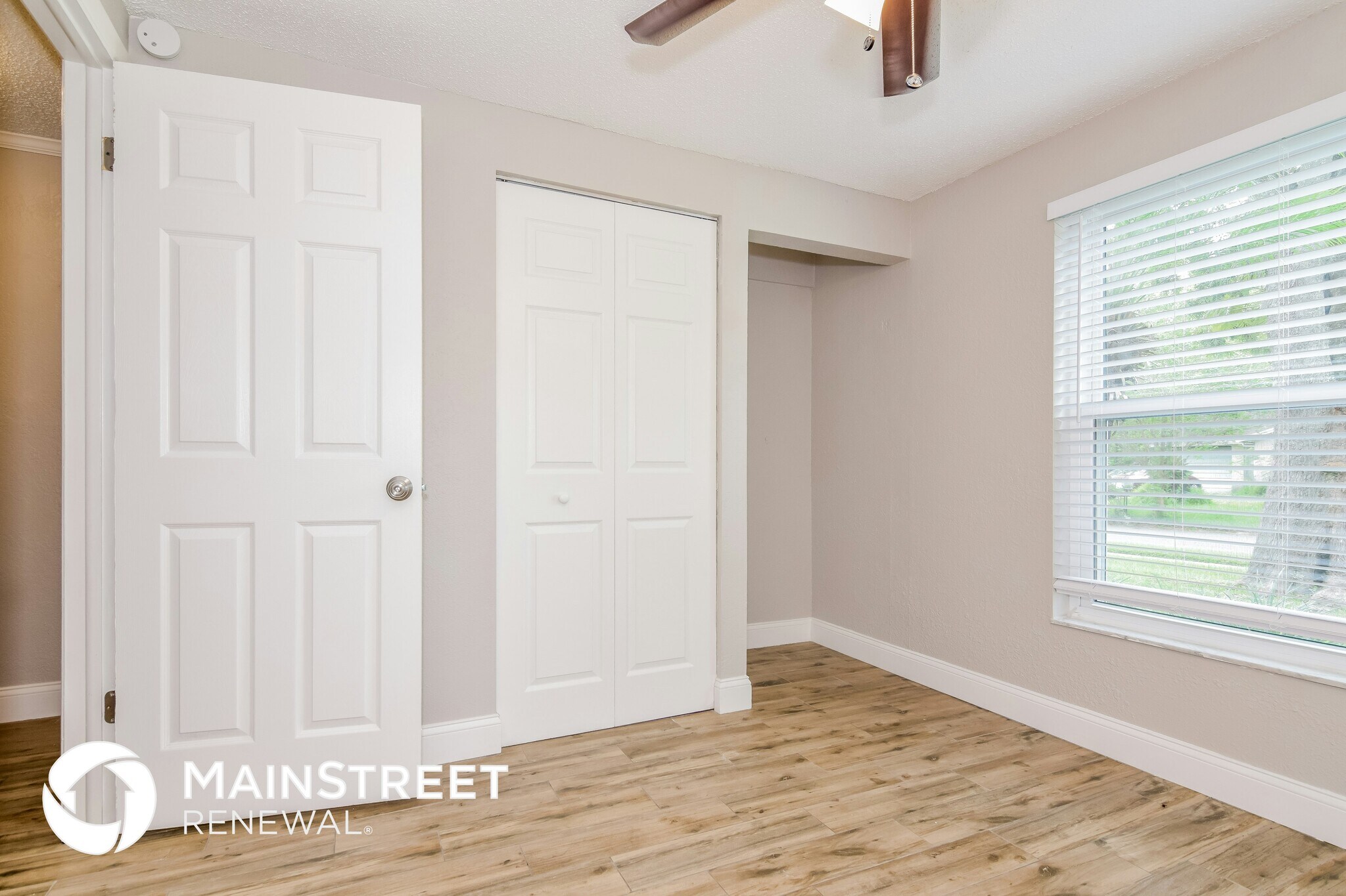 Building Photo - 602 N Highview Ter