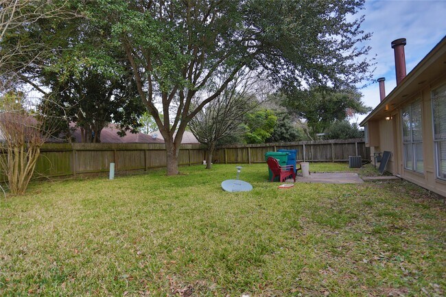 Building Photo - 7007 Glen Rosa Dr
