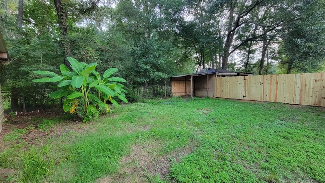 Building Photo - 2100 Hill Top Ct